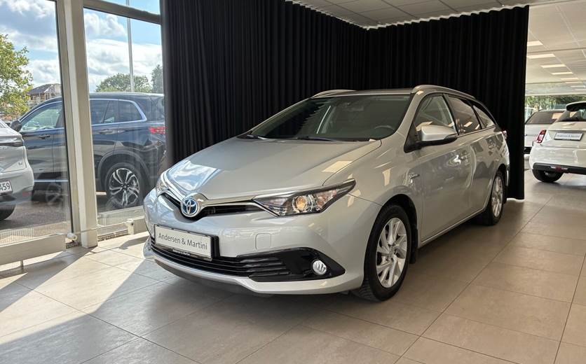 Toyota Auris 1,8 Touring Sports Hybrid H2 Comfort 136HK Stc Aut.