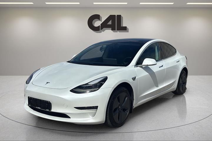 Hvid Tesla Model 3 fra 2020