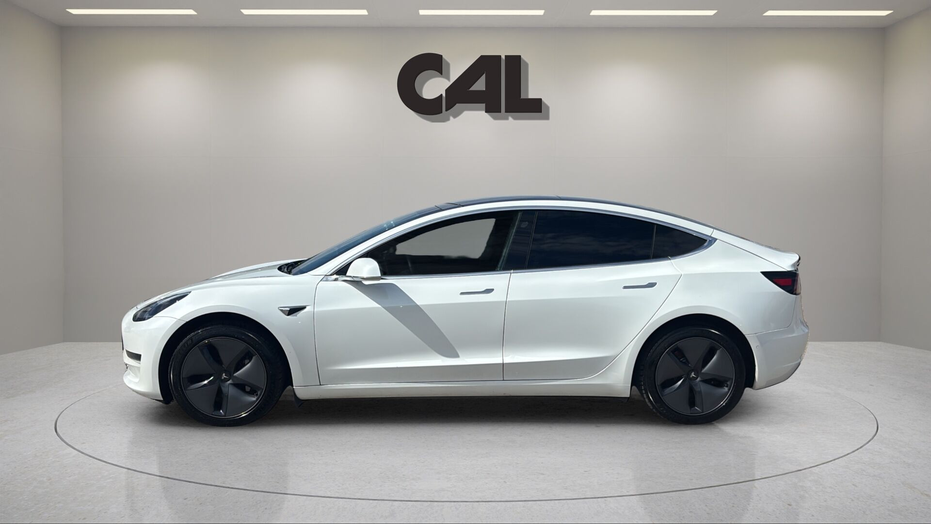 Hvid Tesla Model 3 fra 2020