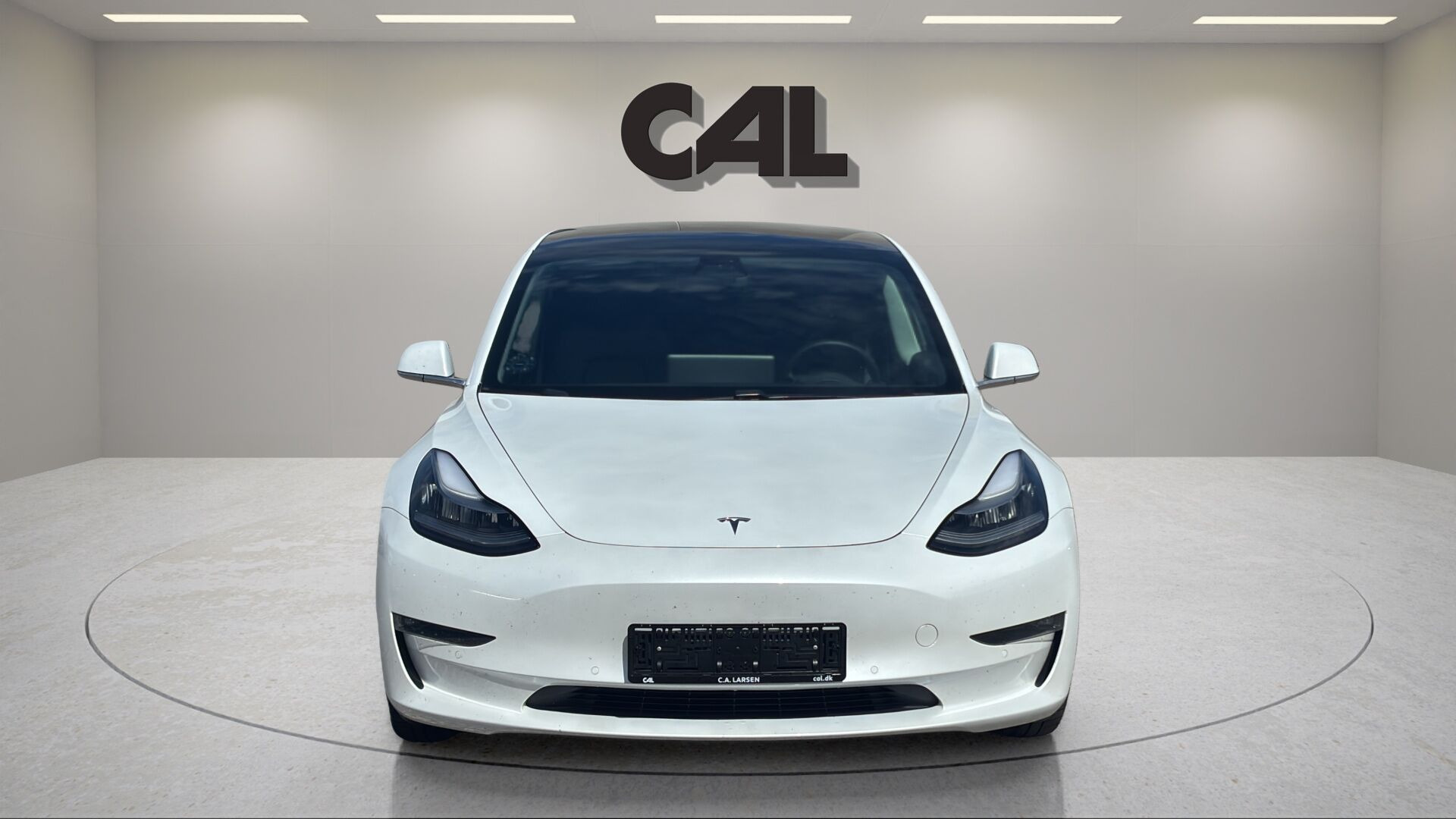 Hvid Tesla Model 3 fra 2020