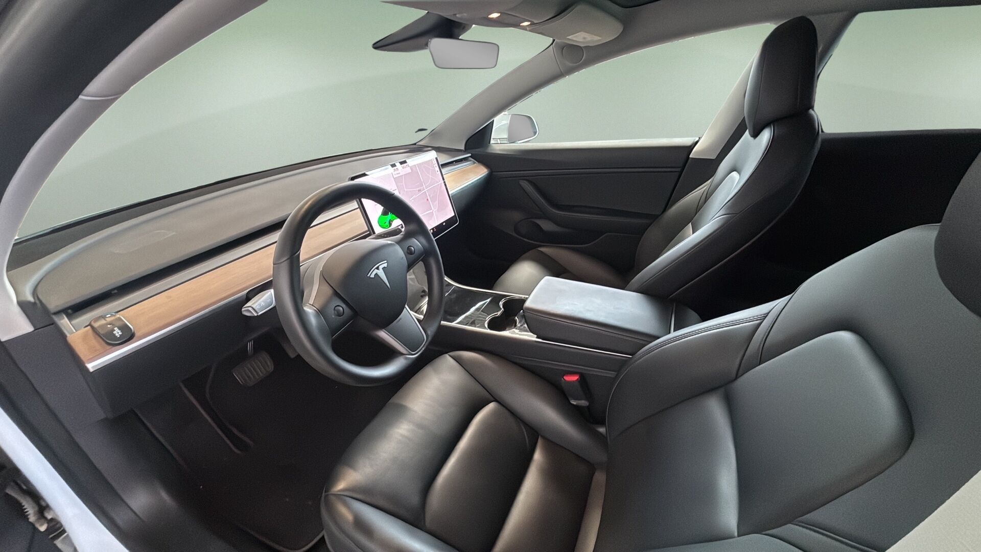 Hvid Tesla Model 3 fra 2020