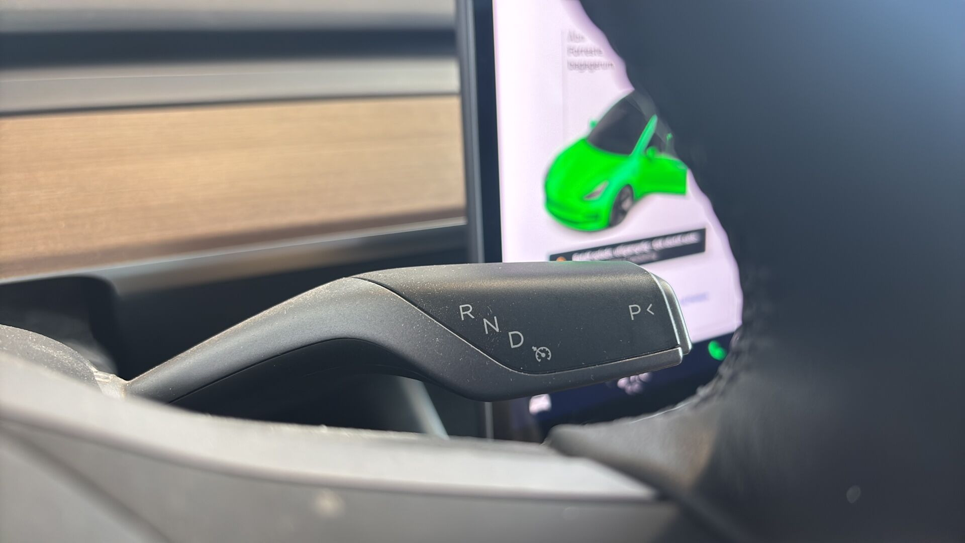 Hvid Tesla Model 3 fra 2020