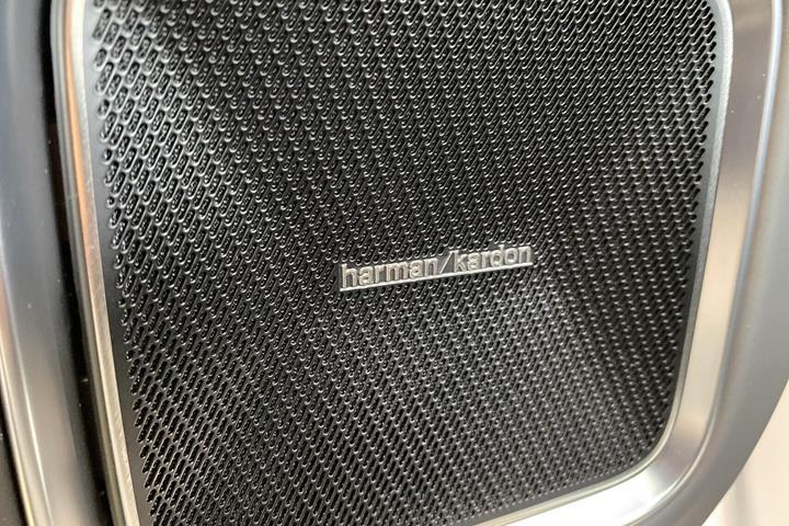 Hvid Polestar 4 fra 2026