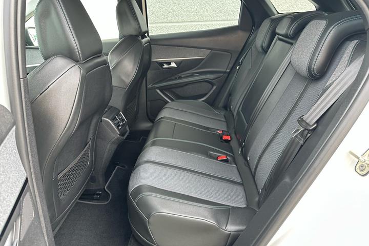 undefined Peugeot 3008 fra 2021