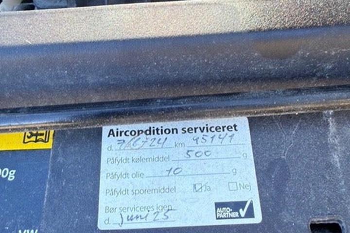 Blå VW Polo fra 2016