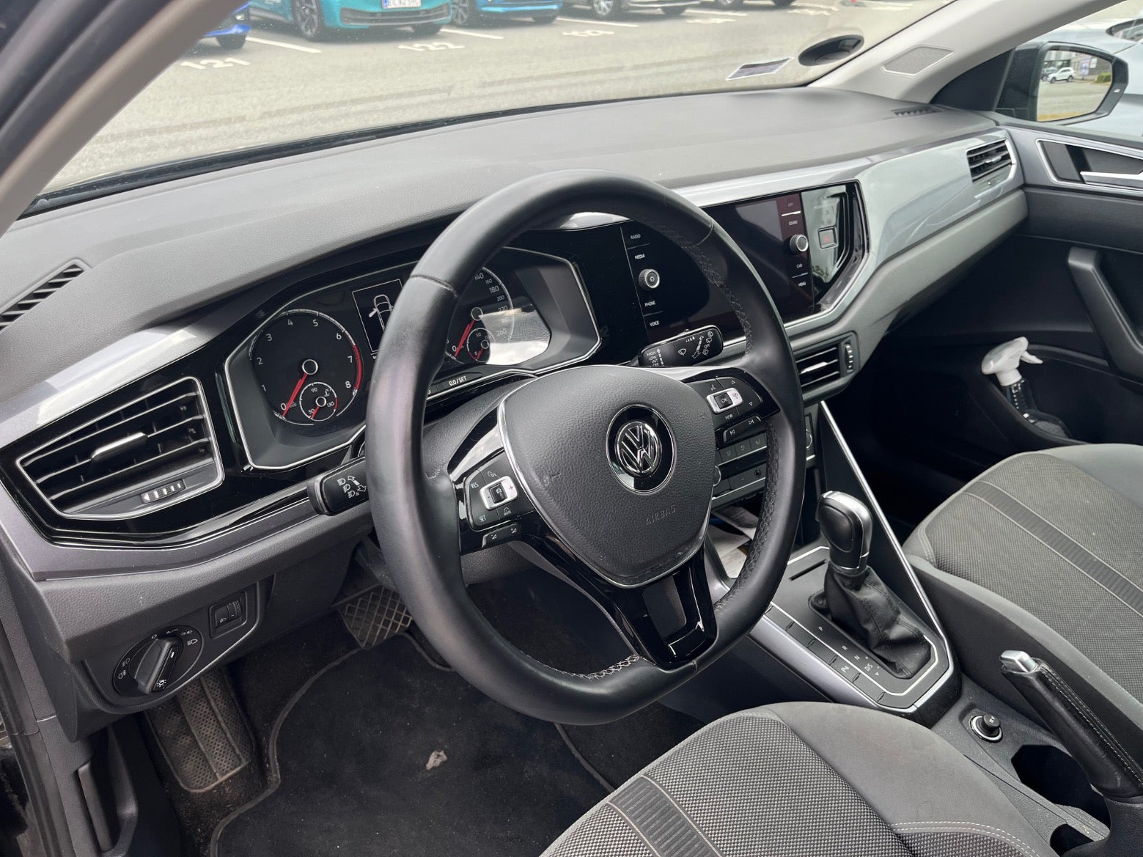 Sort VW Polo fra 2019