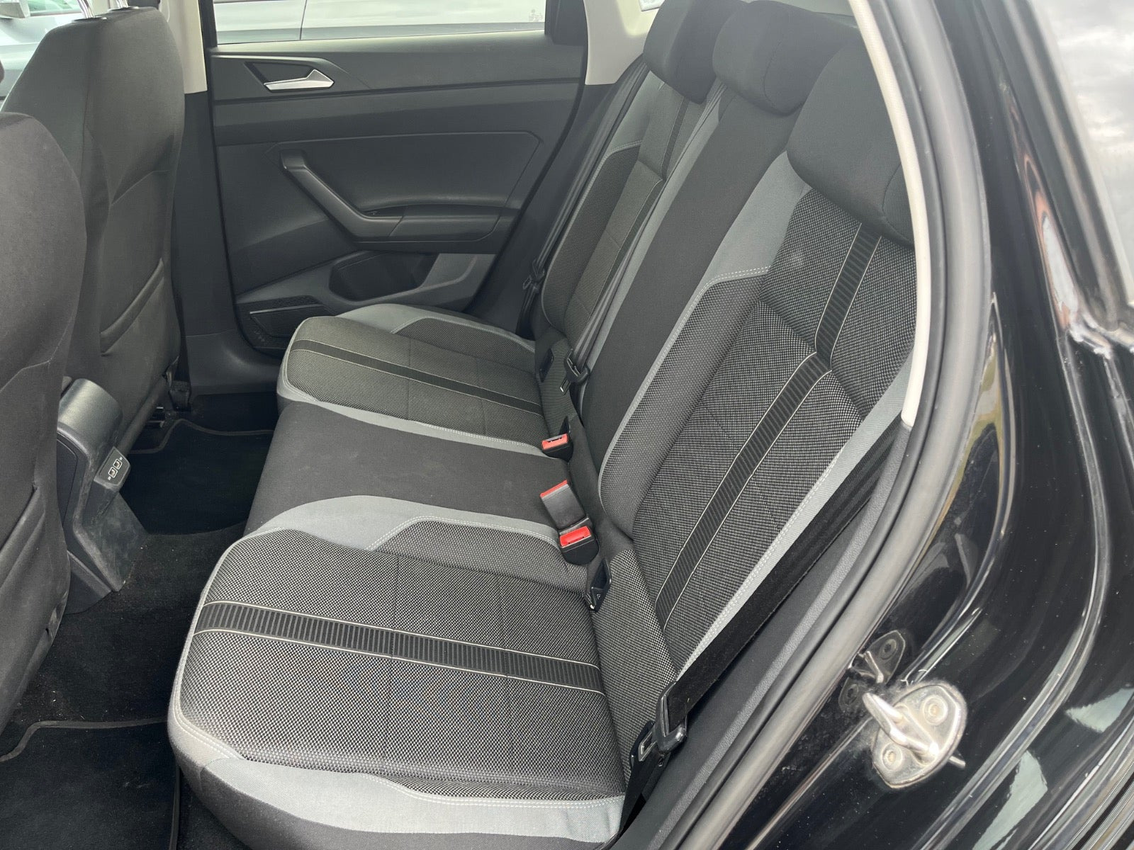 Sort VW Polo fra 2019