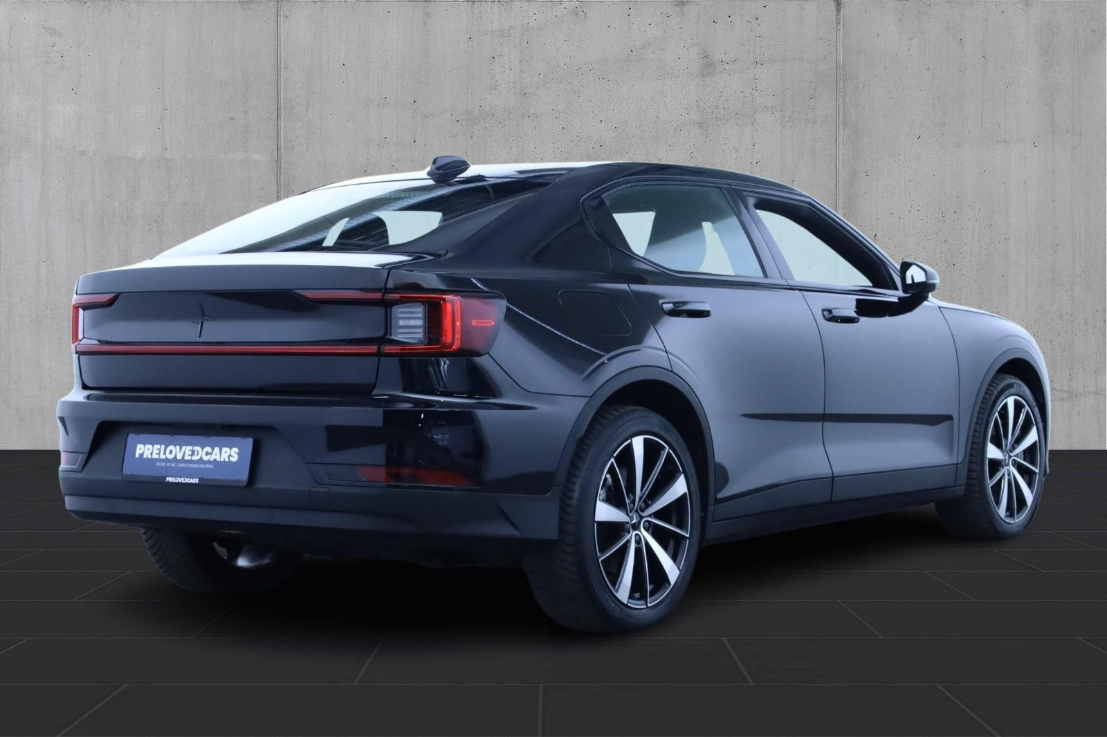 Sort Polestar 2 fra 2023