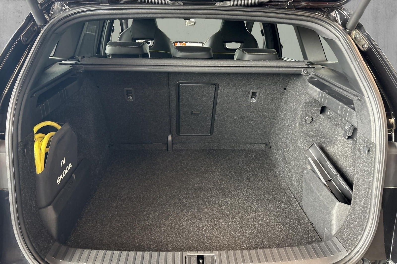 Sort Skoda Enyaq fra 2023
