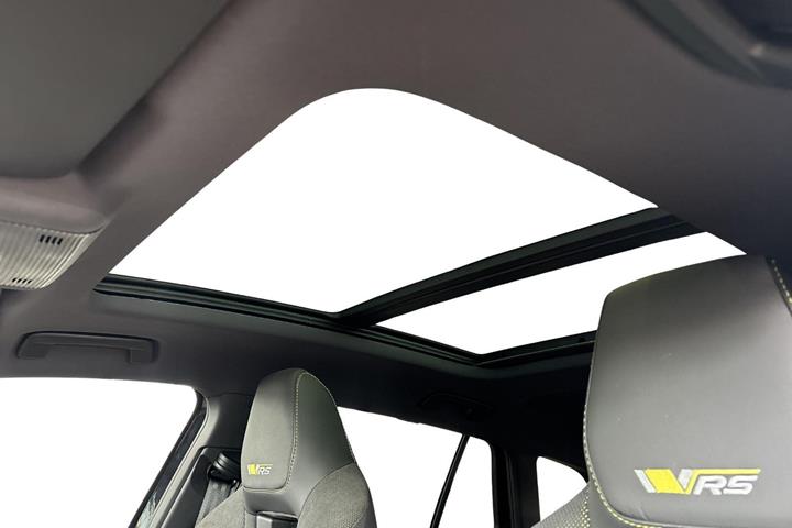 Sort Skoda Enyaq fra 2023