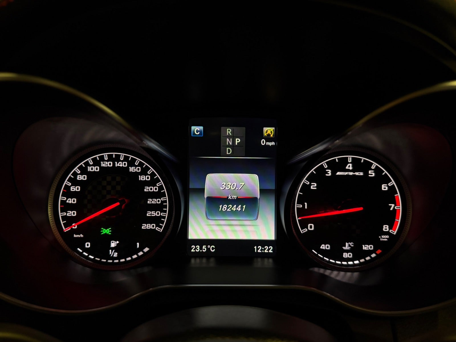 Hvid Mercedes C43 fra 2017