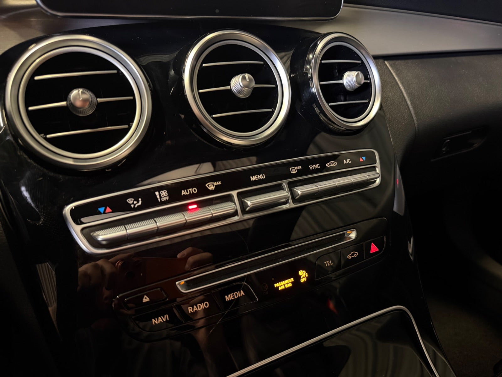 Hvid Mercedes C43 fra 2017
