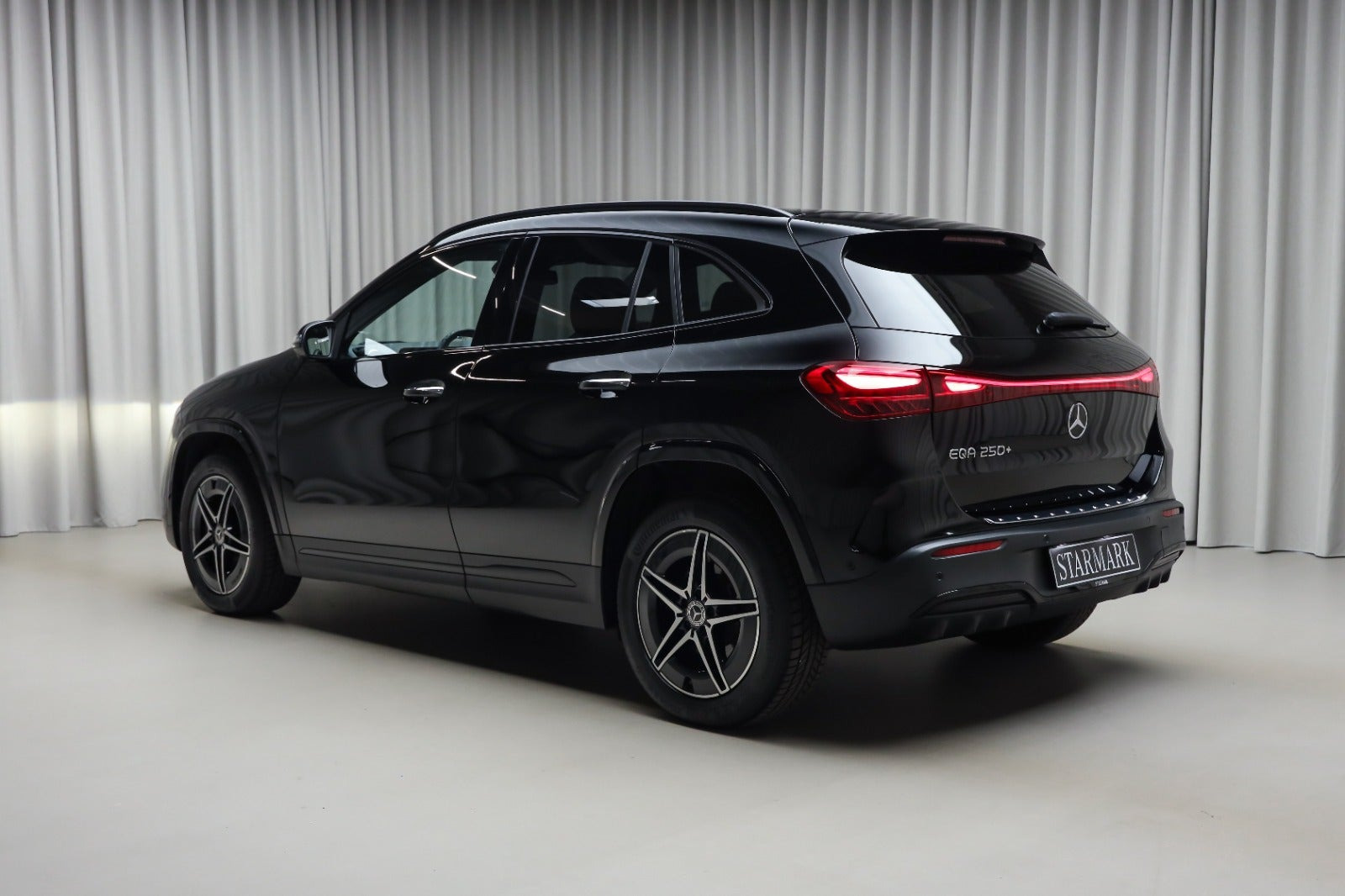 Sort Mercedes EQA250+ fra 2026