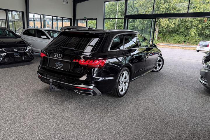 undefined Audi A4 fra 2023
