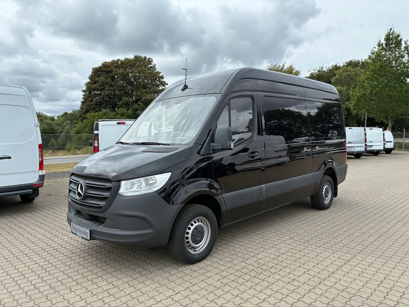 Mercedes Sprinter 317 2,0 CDi A2 Kassevogn aut. RWD