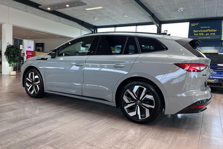 Grå Skoda Enyaq fra 2026