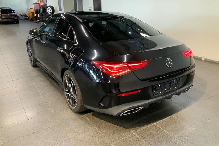 Sort Mercedes CLA200 d fra 2021