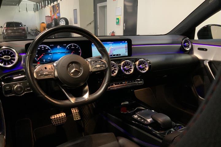 Sort Mercedes CLA200 d fra 2021