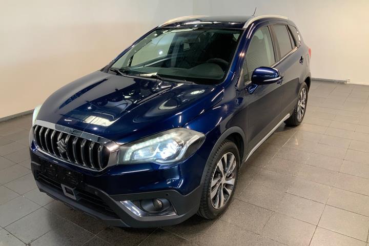 Blå Suzuki S-Cross fra 2016 set udefra