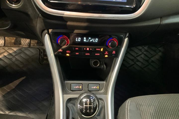 Blå Suzuki S-Cross fra 2016