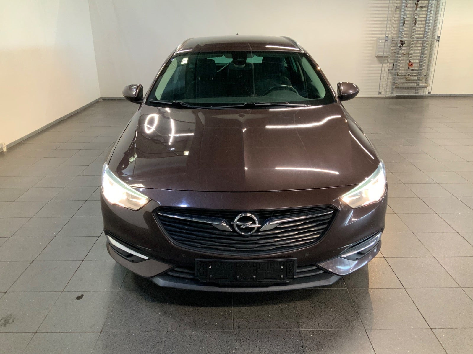 Brun Opel Insignia fra 2018