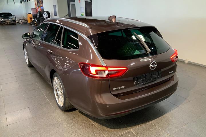 Brun Opel Insignia fra 2018