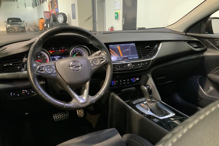 Brun Opel Insignia fra 2018