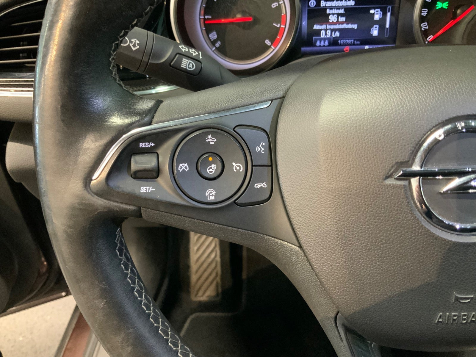 Brun Opel Insignia fra 2018