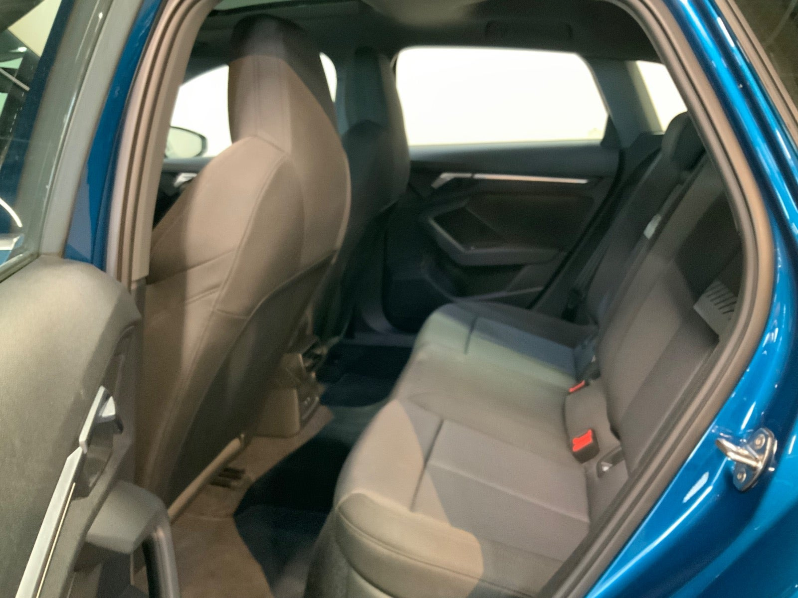 Blå Audi A3 fra 2021