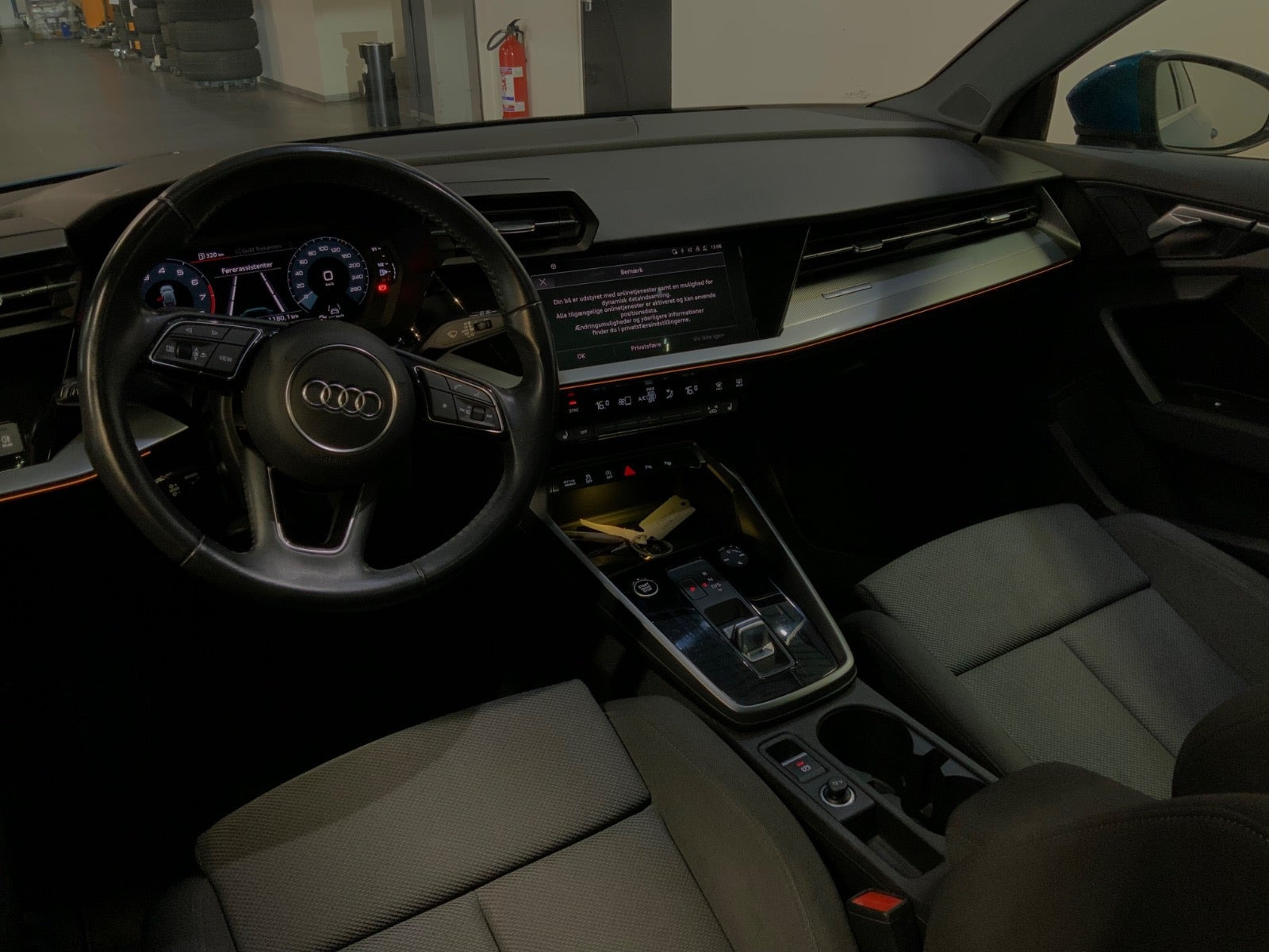 Blå Audi A3 fra 2021