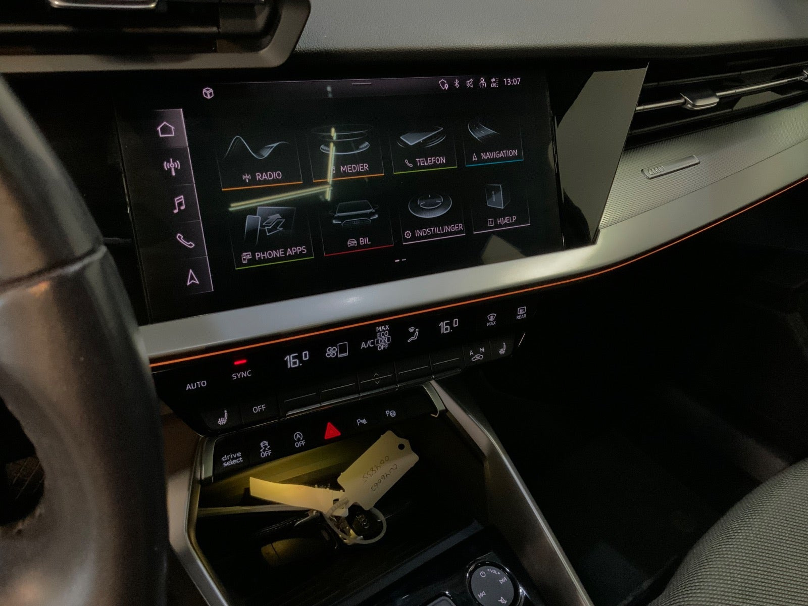 Blå Audi A3 fra 2021