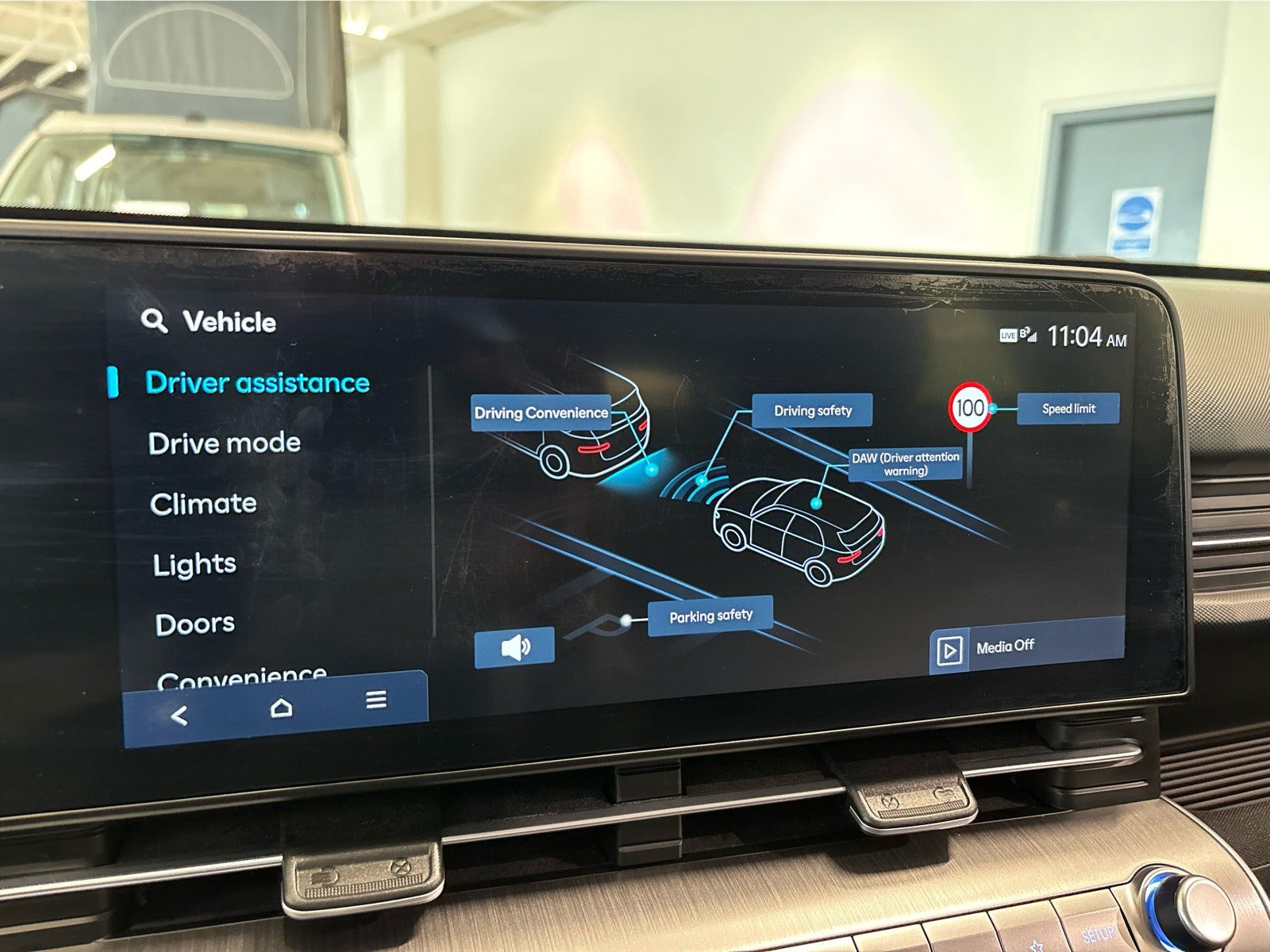 Rød Hyundai Kona fra 2024