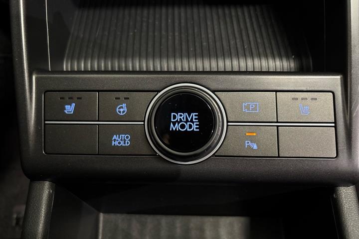 Rød Hyundai Kona fra 2024