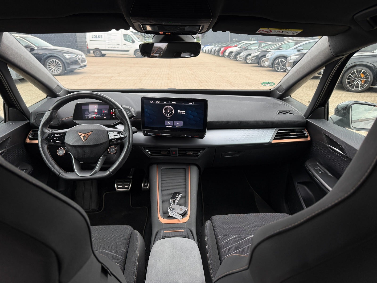 Grå Cupra Born fra 2023