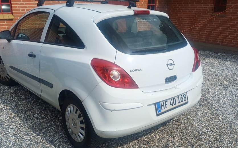 Opel Corsa 1,0 12V Essentia