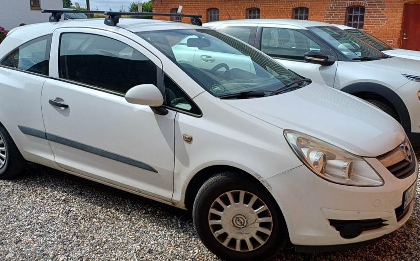 Opel Corsa 1,0 12V Essentia