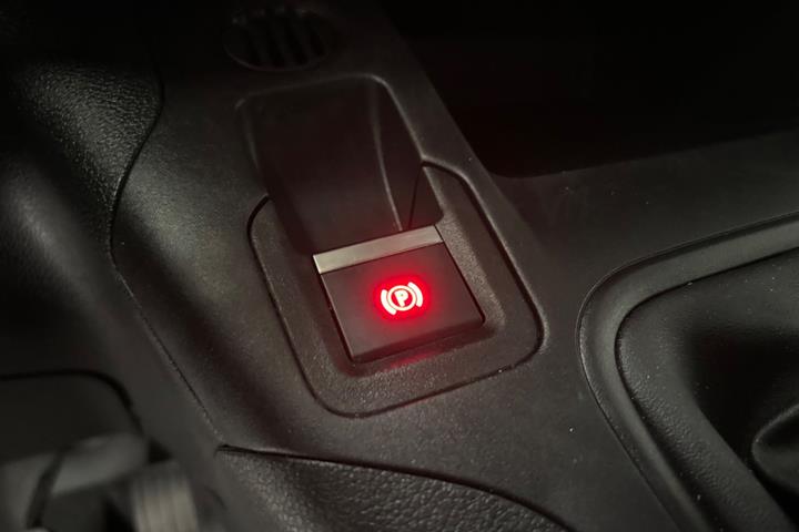 Hvid Citroën Berlingo fra 2021