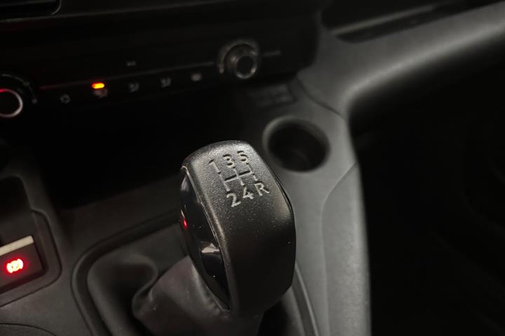 Hvid Citroën Berlingo fra 2021