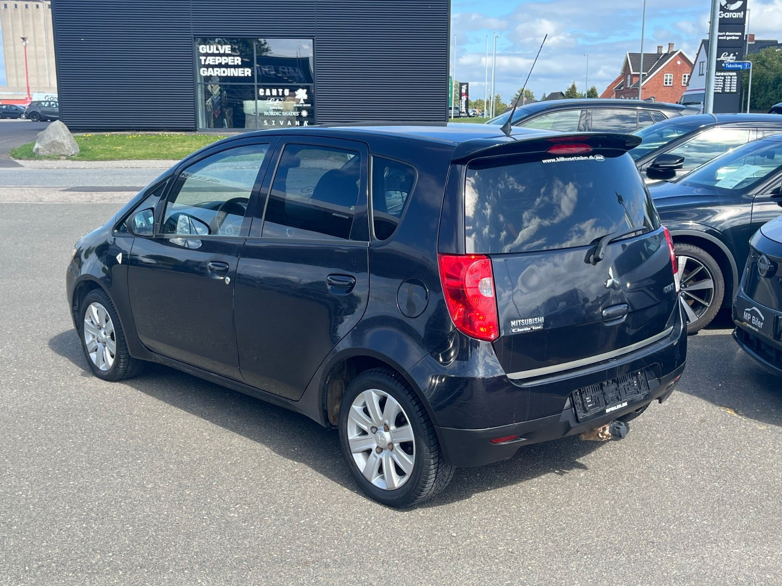 Sort Mitsubishi Colt fra 2010