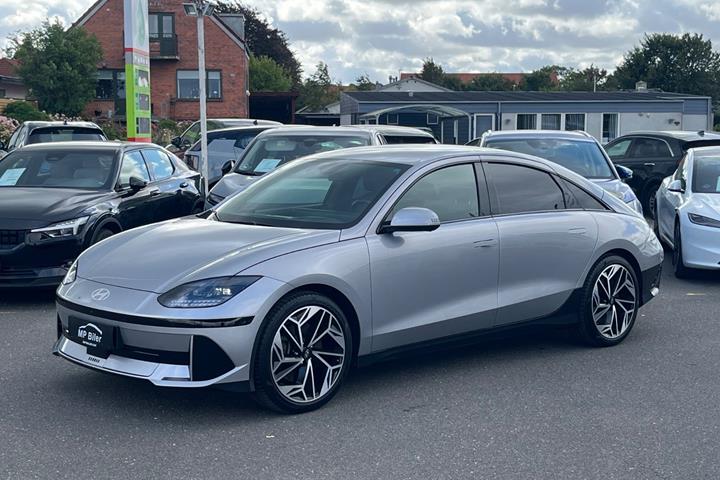 Sølv Hyundai Ioniq 6 fra 2023