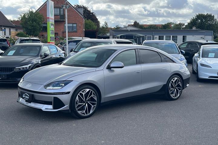Sølv Hyundai Ioniq 6 fra 2023