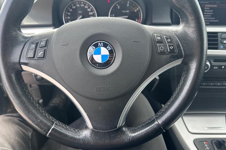 undefined BMW 320d fra 2008