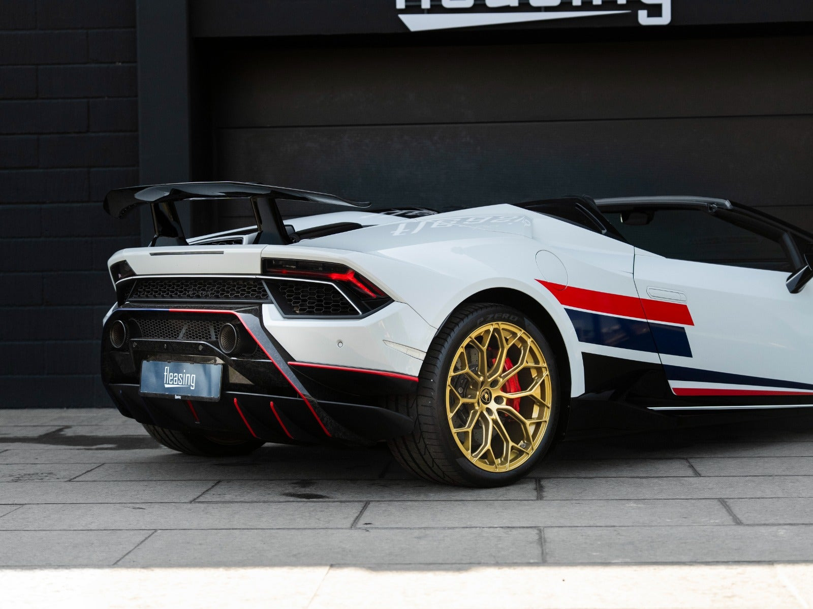 Hvid Lamborghini Huracan fra 2018