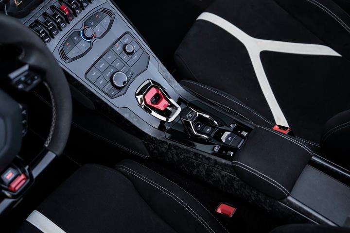 Hvid Lamborghini Huracan fra 2018