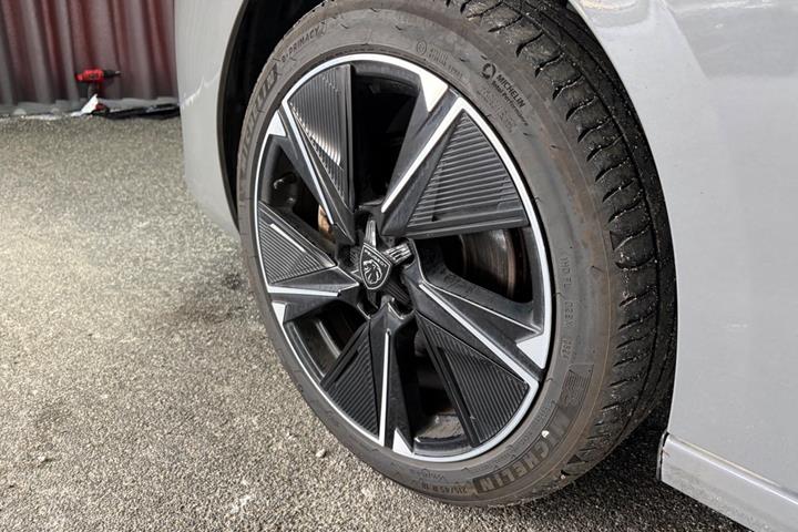 undefined Peugeot E-308 fra 2024