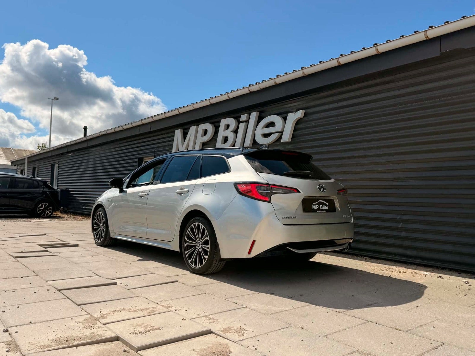 Sølv Toyota Corolla fra 2019