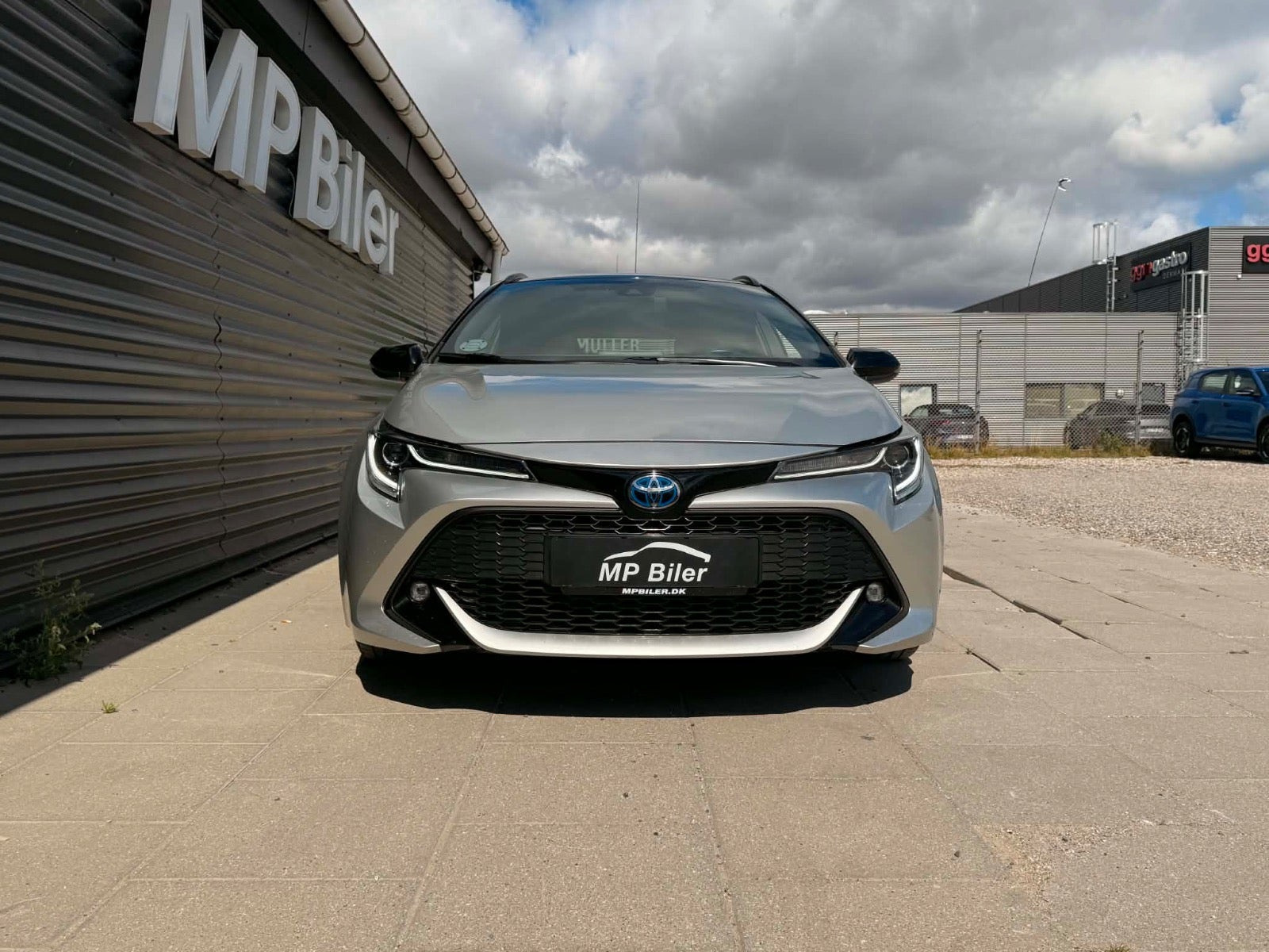 Sølv Toyota Corolla fra 2019