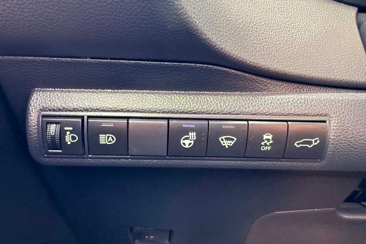 Sølv Toyota Corolla fra 2019