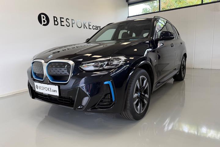 Sort BMW iX3 fra 2023