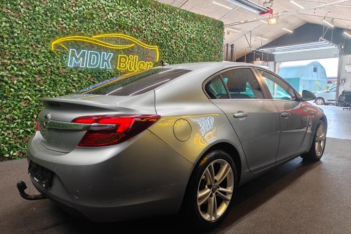 undefined Opel Insignia fra 2015